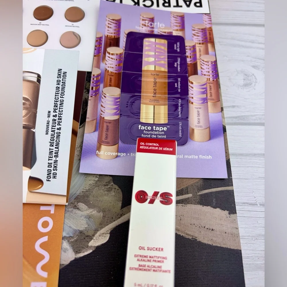 NIB Sephora Beauty Insider Foundation Sample & Primer 11 Piece Set.